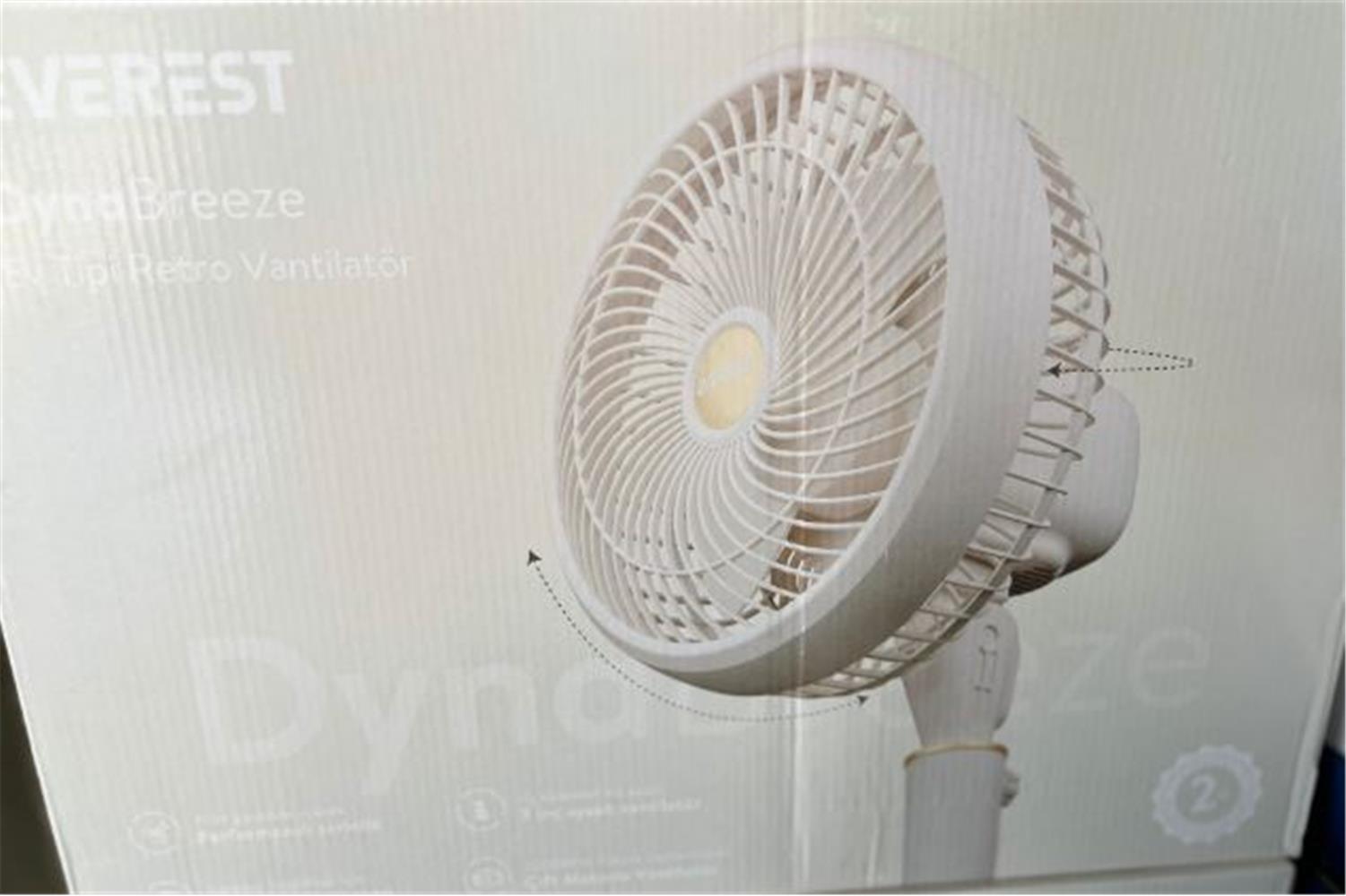 Everest Fan12 DynaBreeze Krem-Gold 9